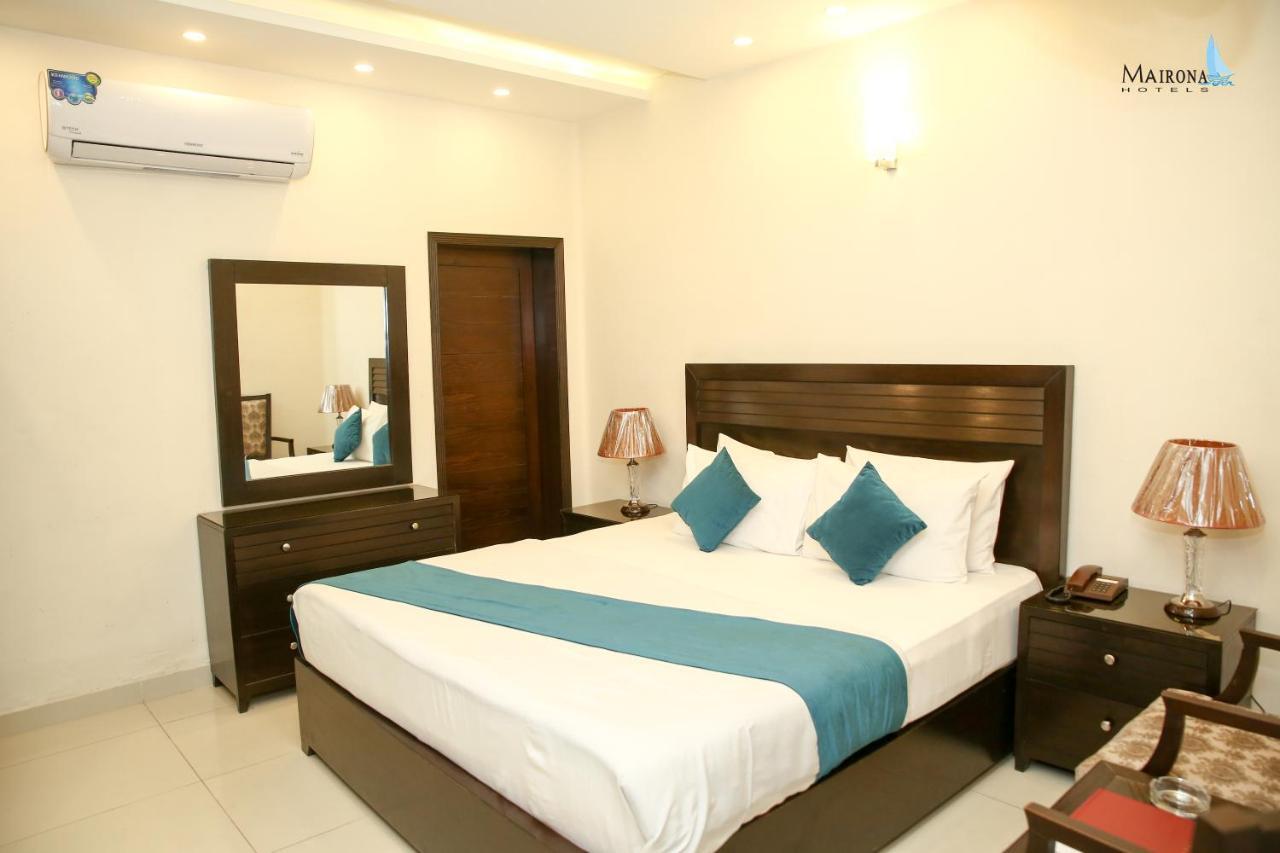 Hotel Mairona Gulberg Λαχόρη Εξωτερικό φωτογραφία