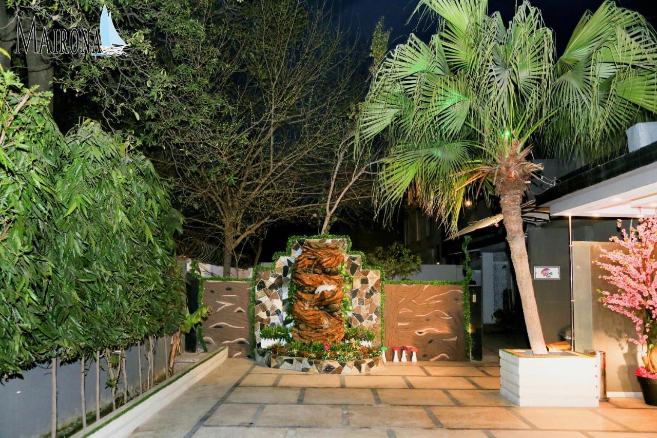 Hotel Mairona Gulberg Λαχόρη Εξωτερικό φωτογραφία